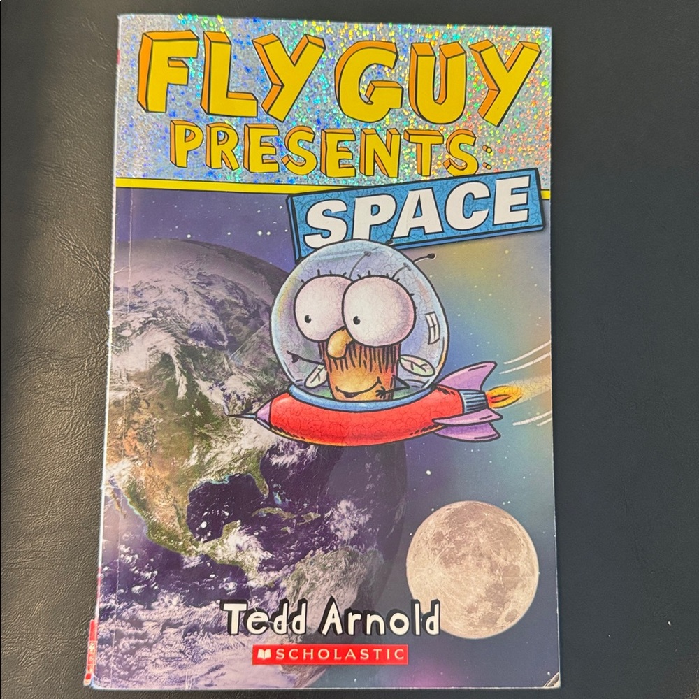 Fly Guy Presents Space Book
